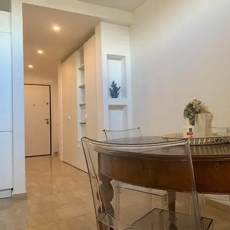 Apartamento Regina Elena, Luminoso Sulla